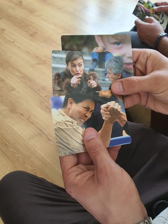 Seçilen fotoğraf kartları elde